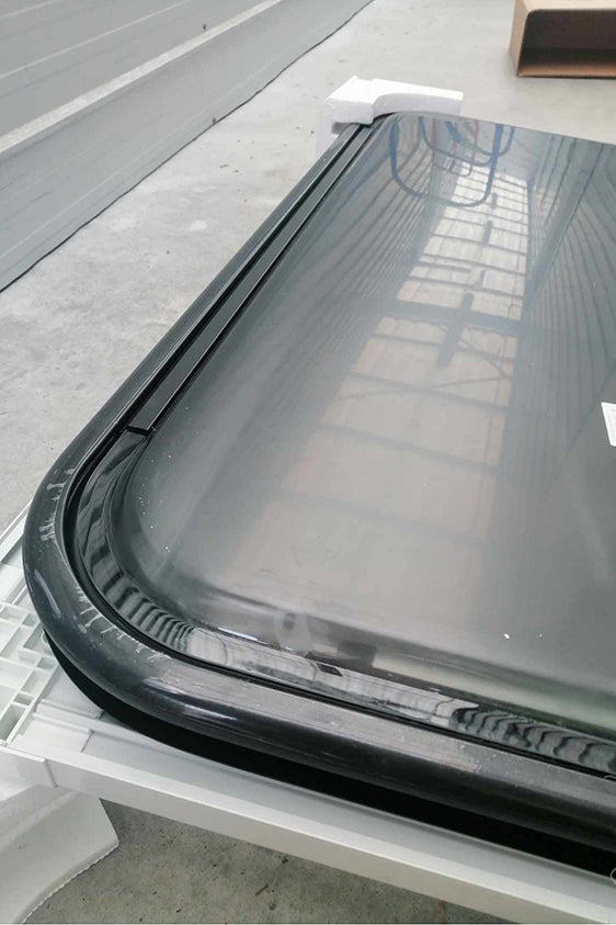 400 x 700 RV / Caravan / Van / Horse truck Windows