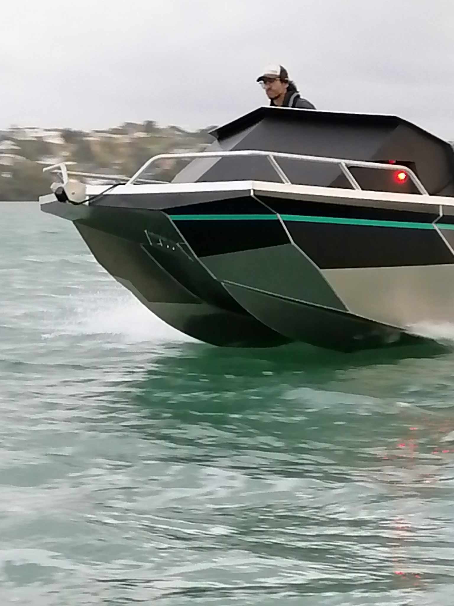 Hydrolab Marine 18ft Semi-foiling Catamaran - Foil 550.