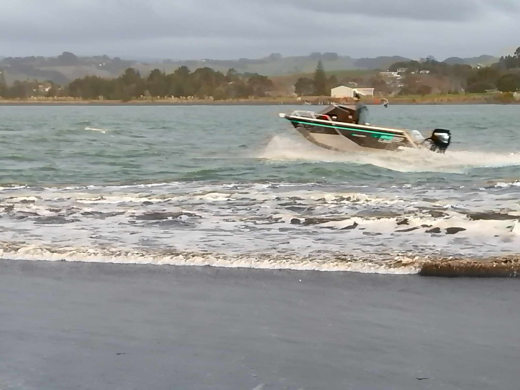 Hydrolab Marine 18ft Semi-foiling Catamaran - Foil 550.