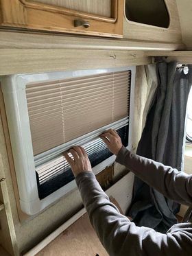 550 x 900 RV / Caravan / Van / Horse truck Windows