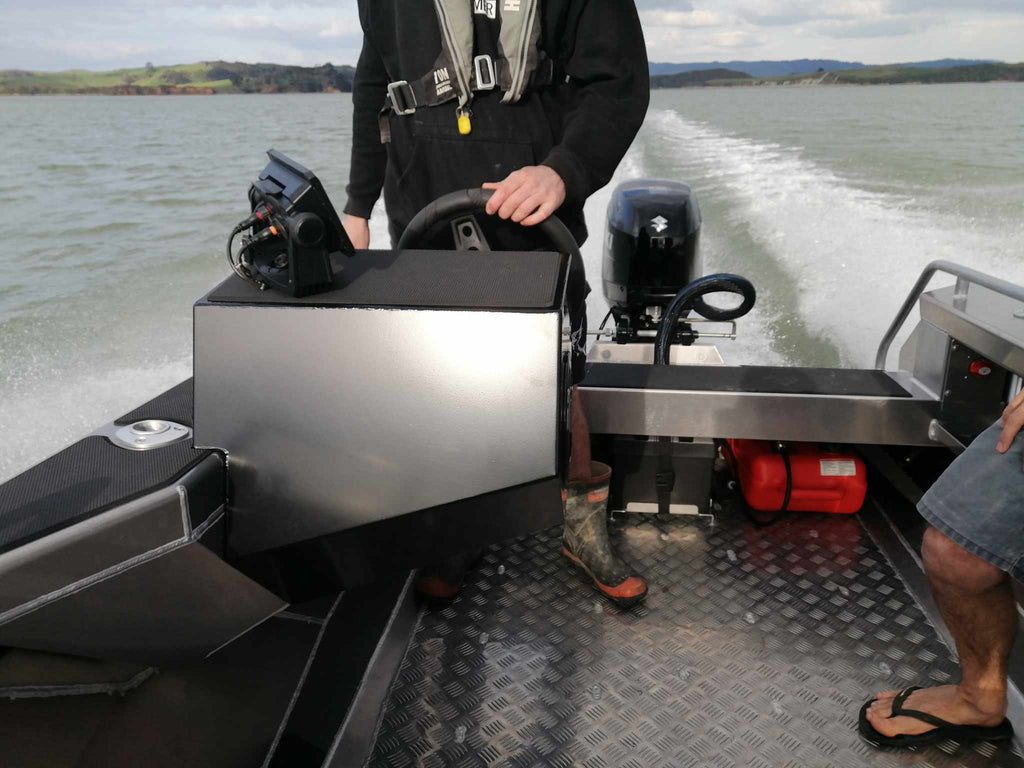 Hydrolab Marine 4.1m  Boxer, Side Console