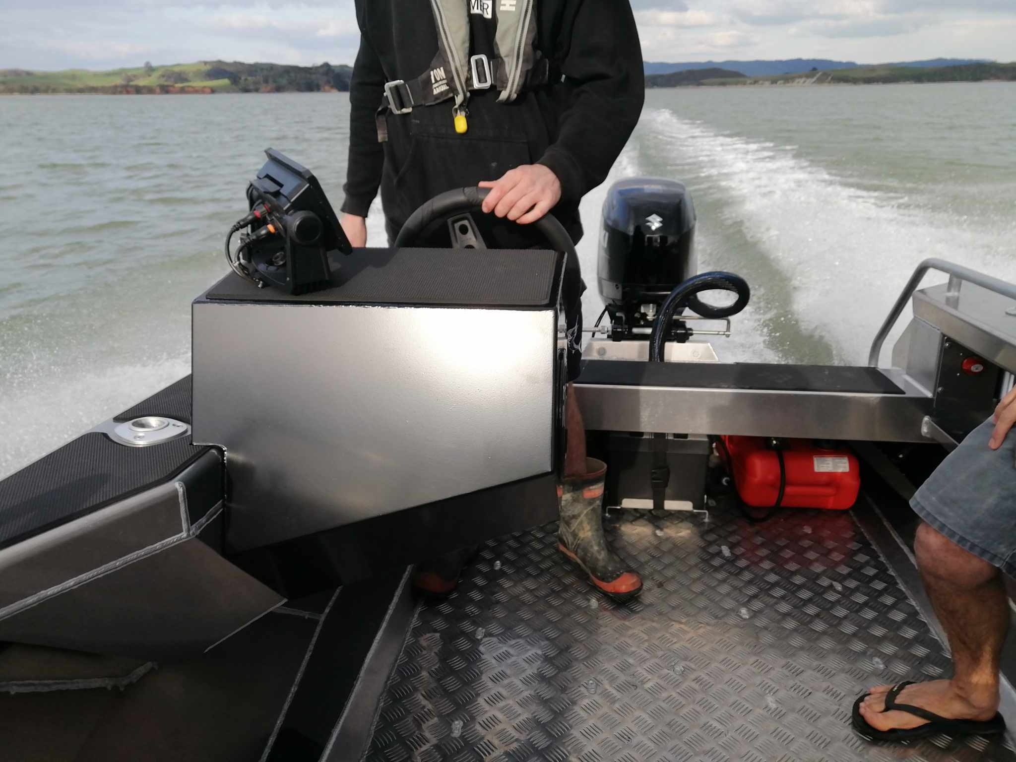 Hydrolab Marine 4.1m  Boxer, Side Console