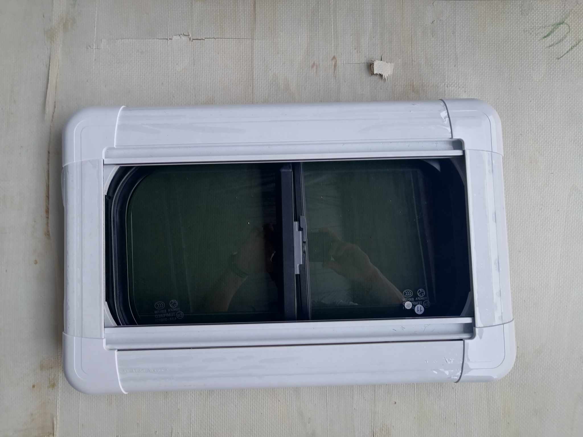 Sliding Window - RV, Caravan, Horse Truck, Caravan tinted window 500 x 300