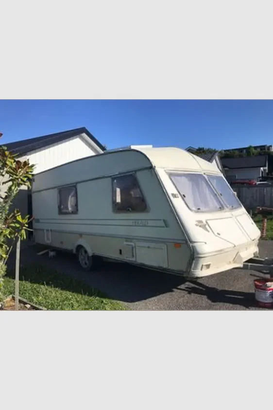 550 x 900 RV / Caravan / Van / Horse truck Windows