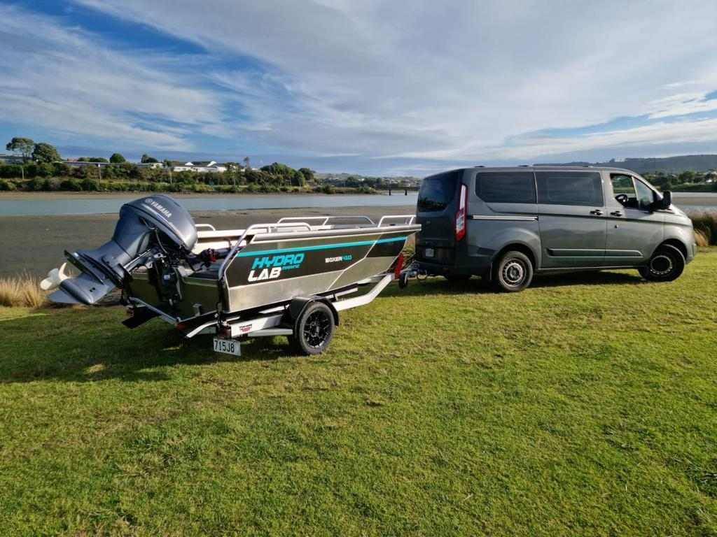 Hydrolab Marine 4.1m  Boxer, Side Console
