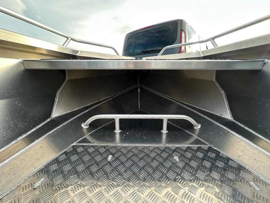 Hydrolab Marine 4.1m  Boxer, Side Console