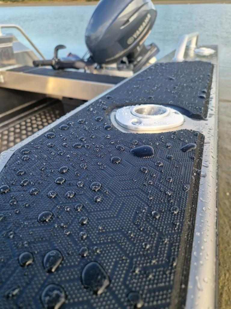 Hydrolab Marine 4.1m  Boxer, Side Console