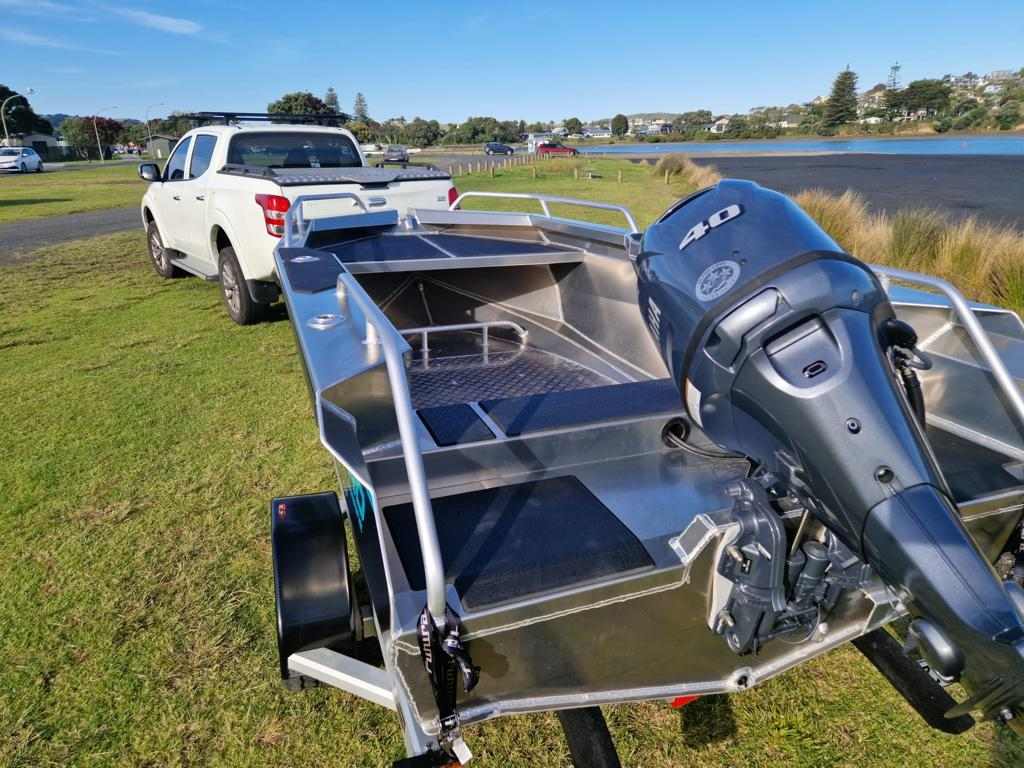 Hydrolab Marine 4.1m  Boxer, Side Console