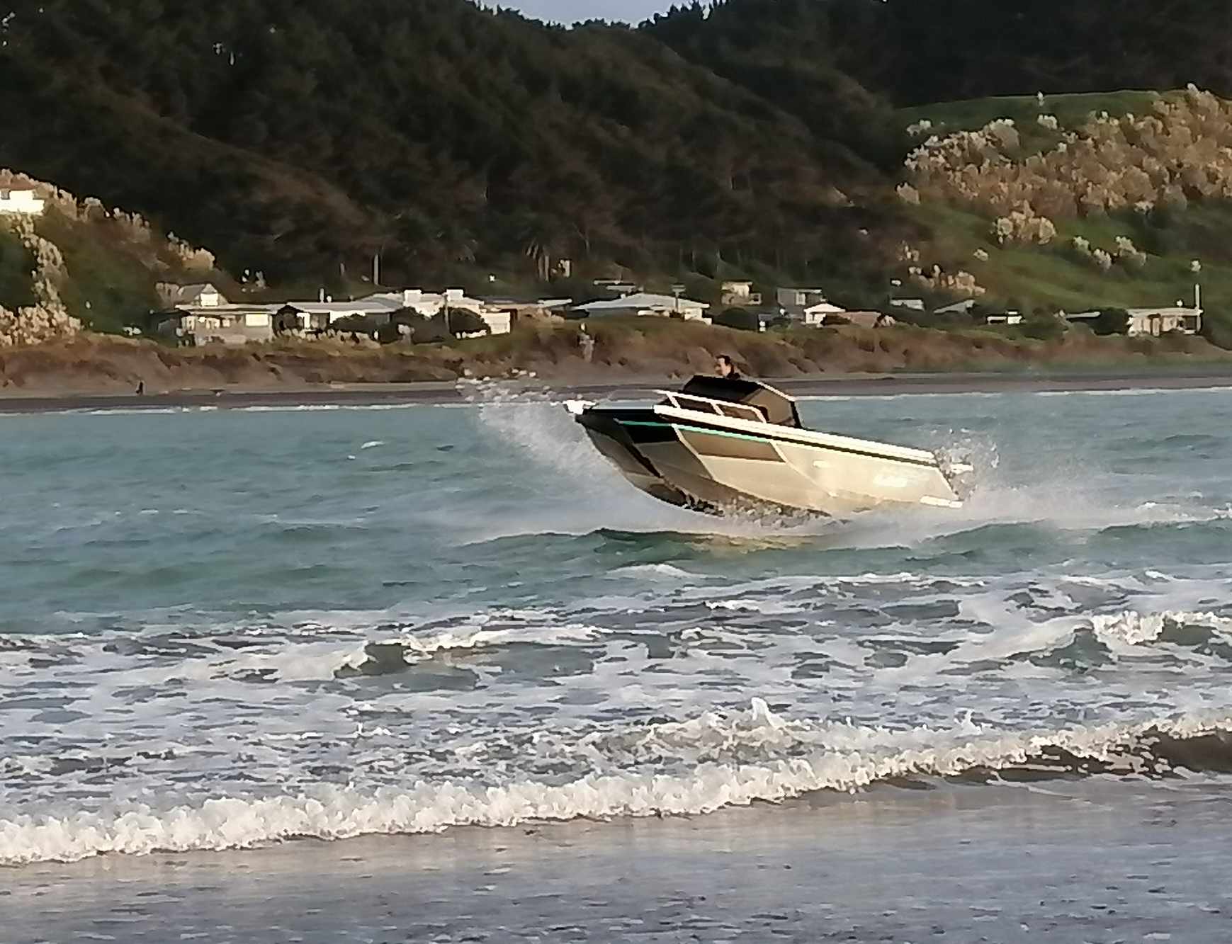 Hydrolab Marine 18ft Semi-foiling Catamaran - Foil 550.