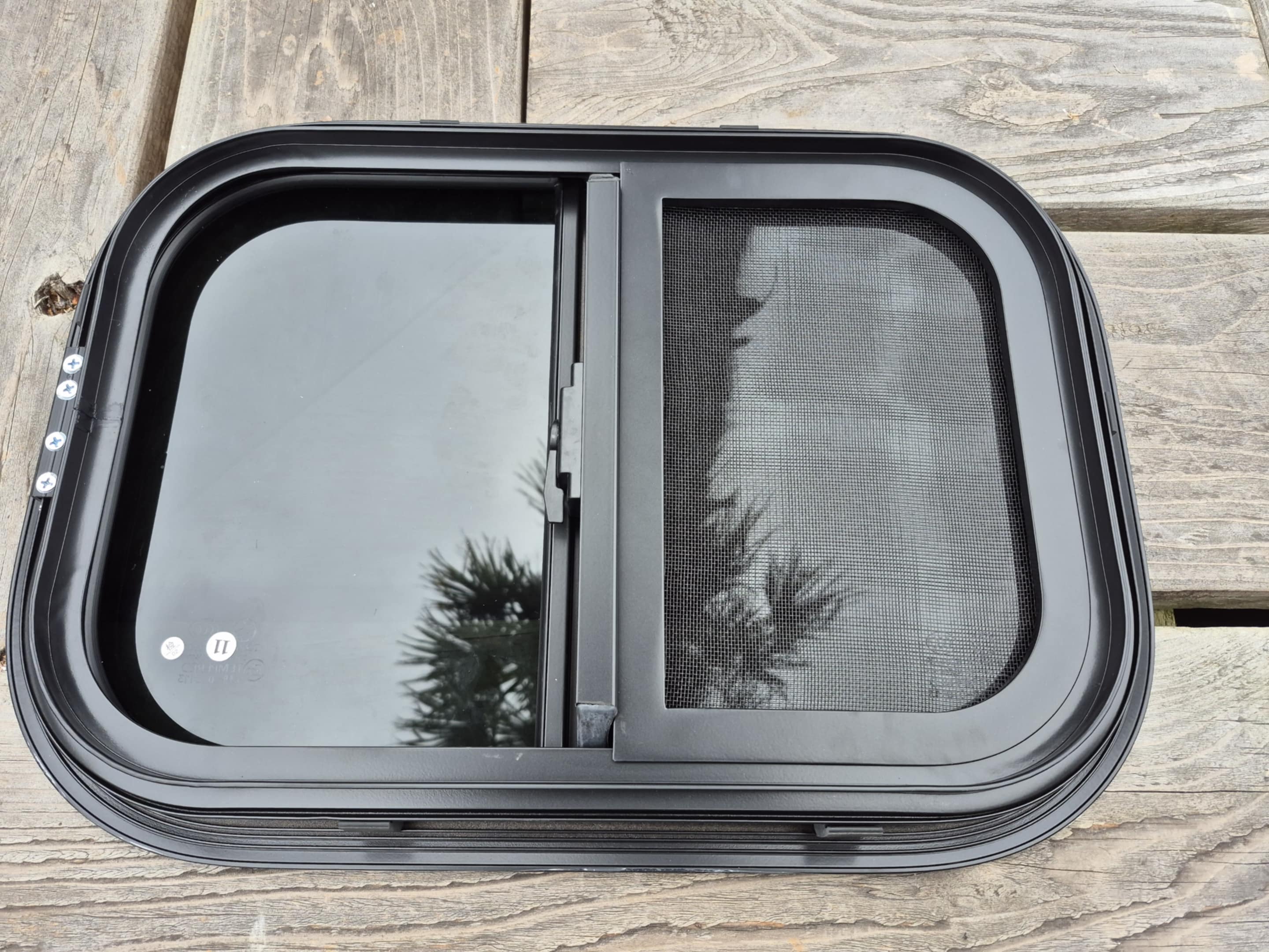 350 x 500 Tinted Sliding Glass Horsefloat / Horsetruck Window with integrated insect mesh