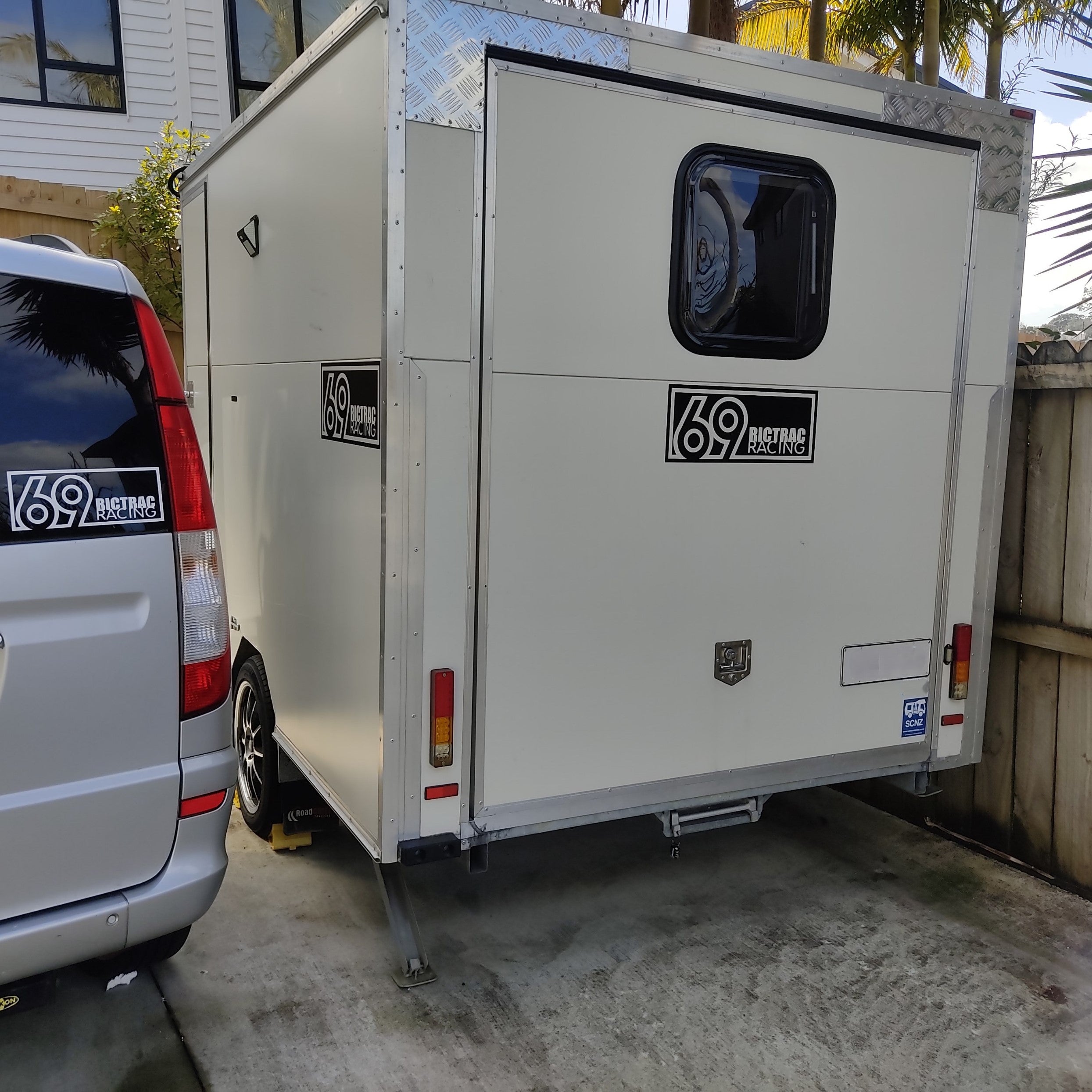 500 x 500 RV / Caravan / Van / Horse truck Windows