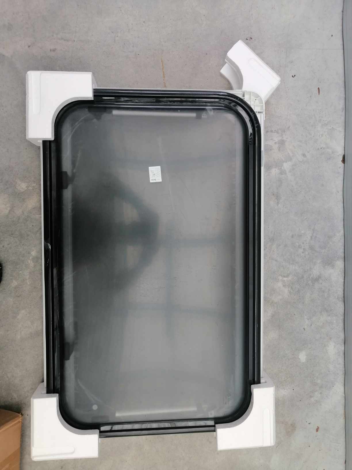 400 x 700 RV / Caravan / Van / Horse truck Windows