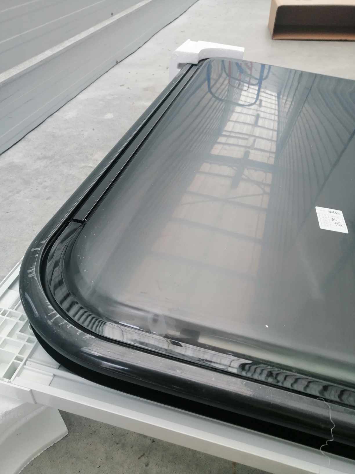 400 x 700 RV / Caravan / Van / Horse truck Windows