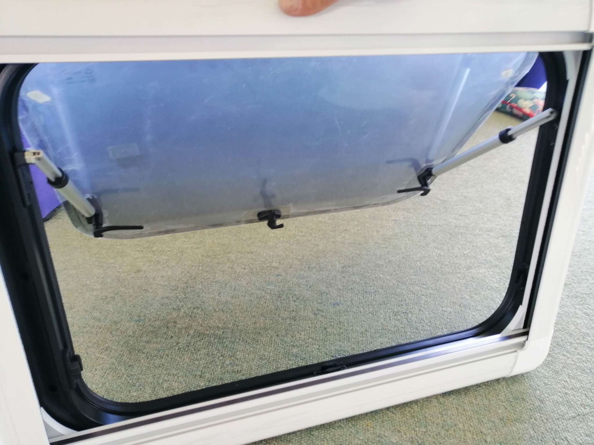 600 x 1200 RV / Caravan / Van / Horse truck Windows