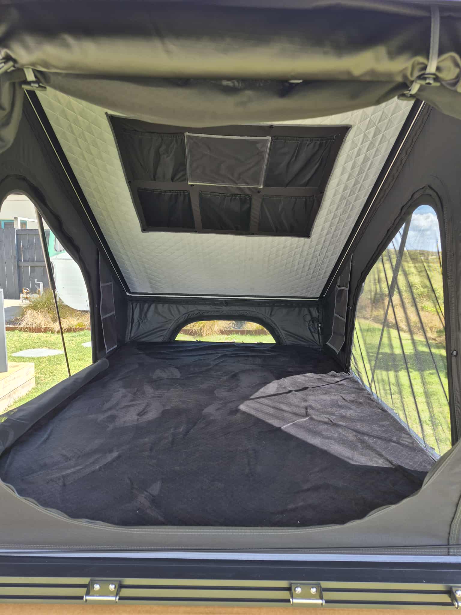 Rooftop tent - X Hinge