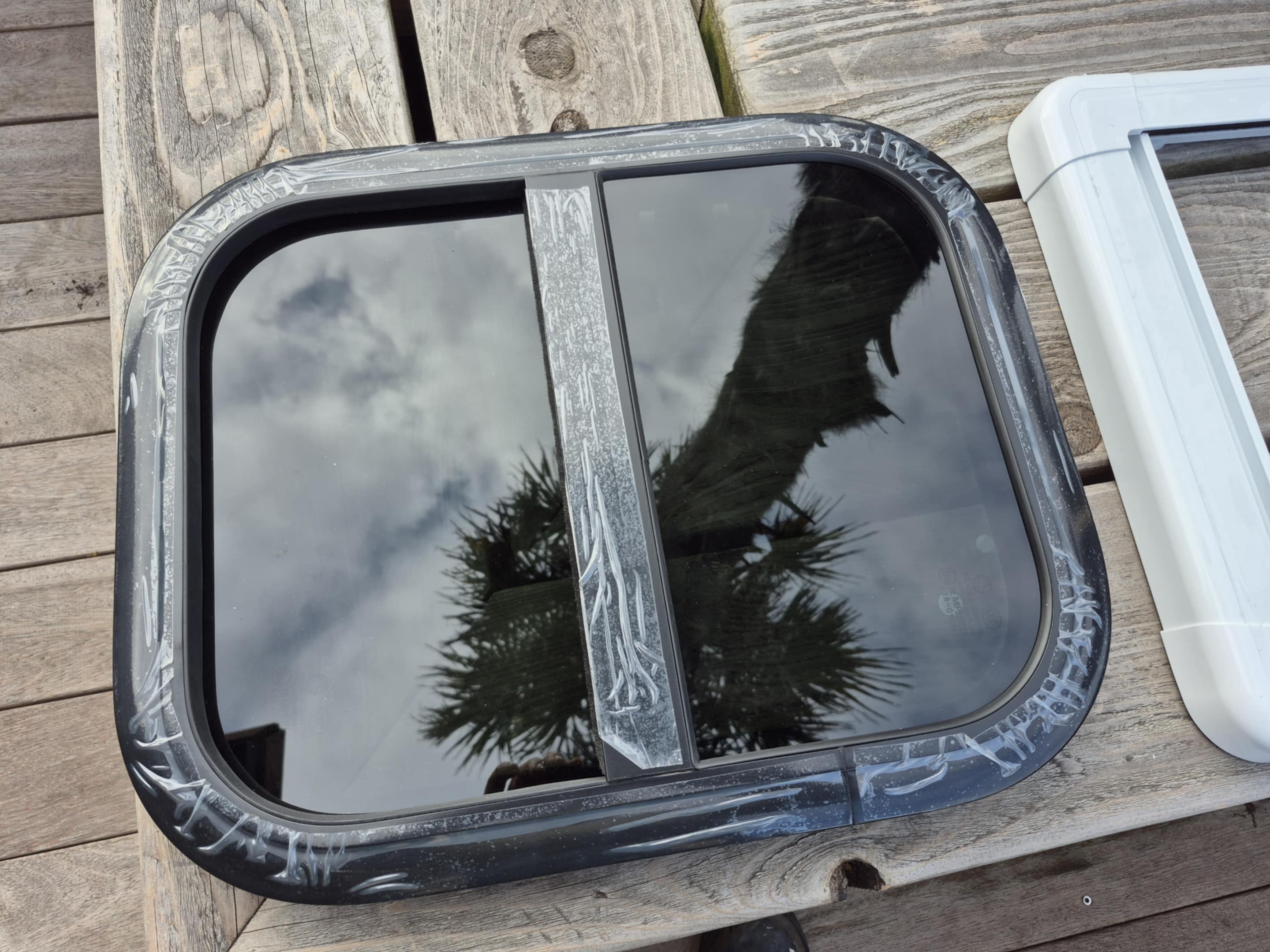 Sliding Window - RV, Caravan, Horse Truck, Caravan tinted window 500h x 600w