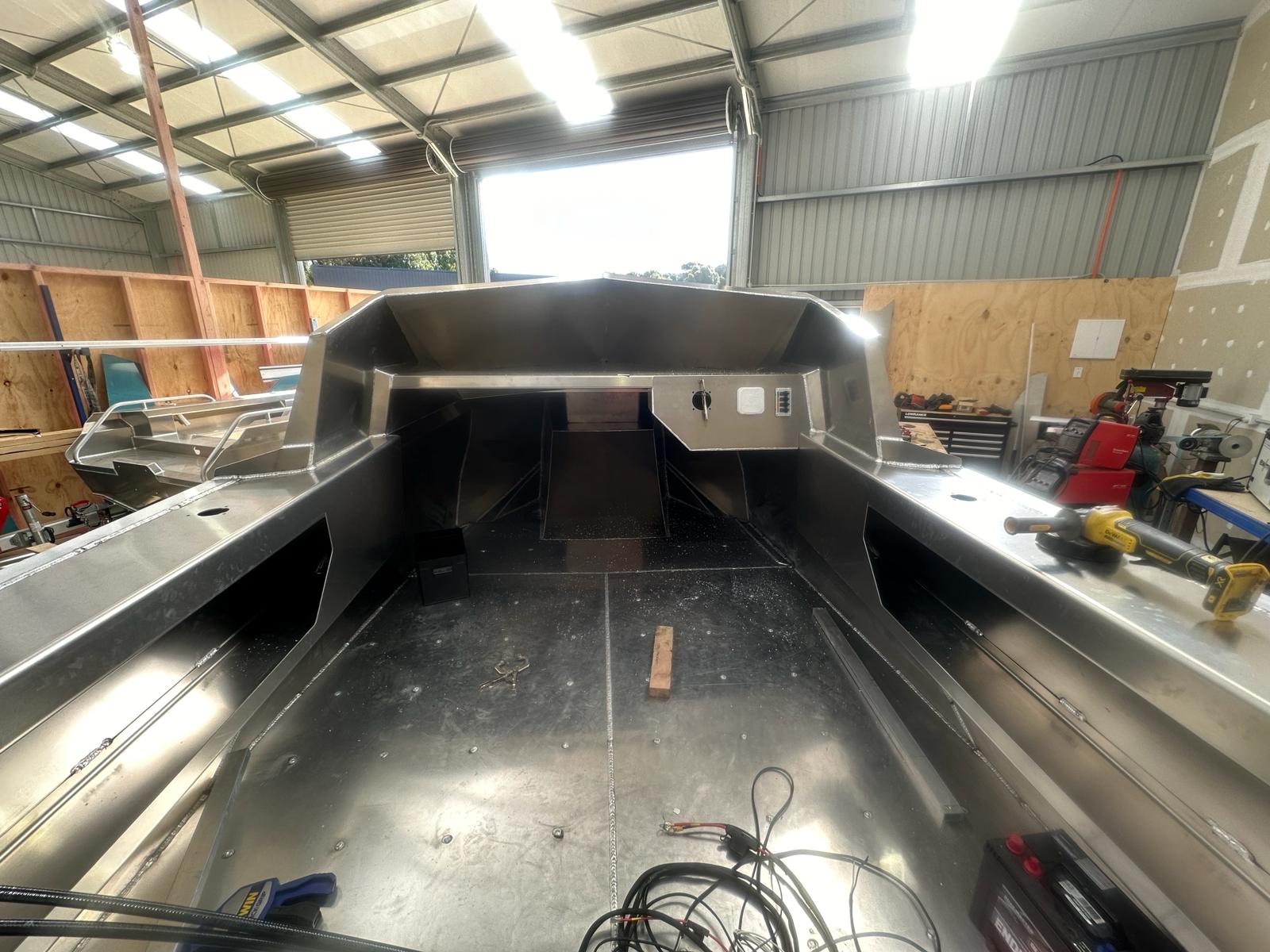 Hydrolab Marine 18ft Semi-foiling Catamaran - Foil 550.
