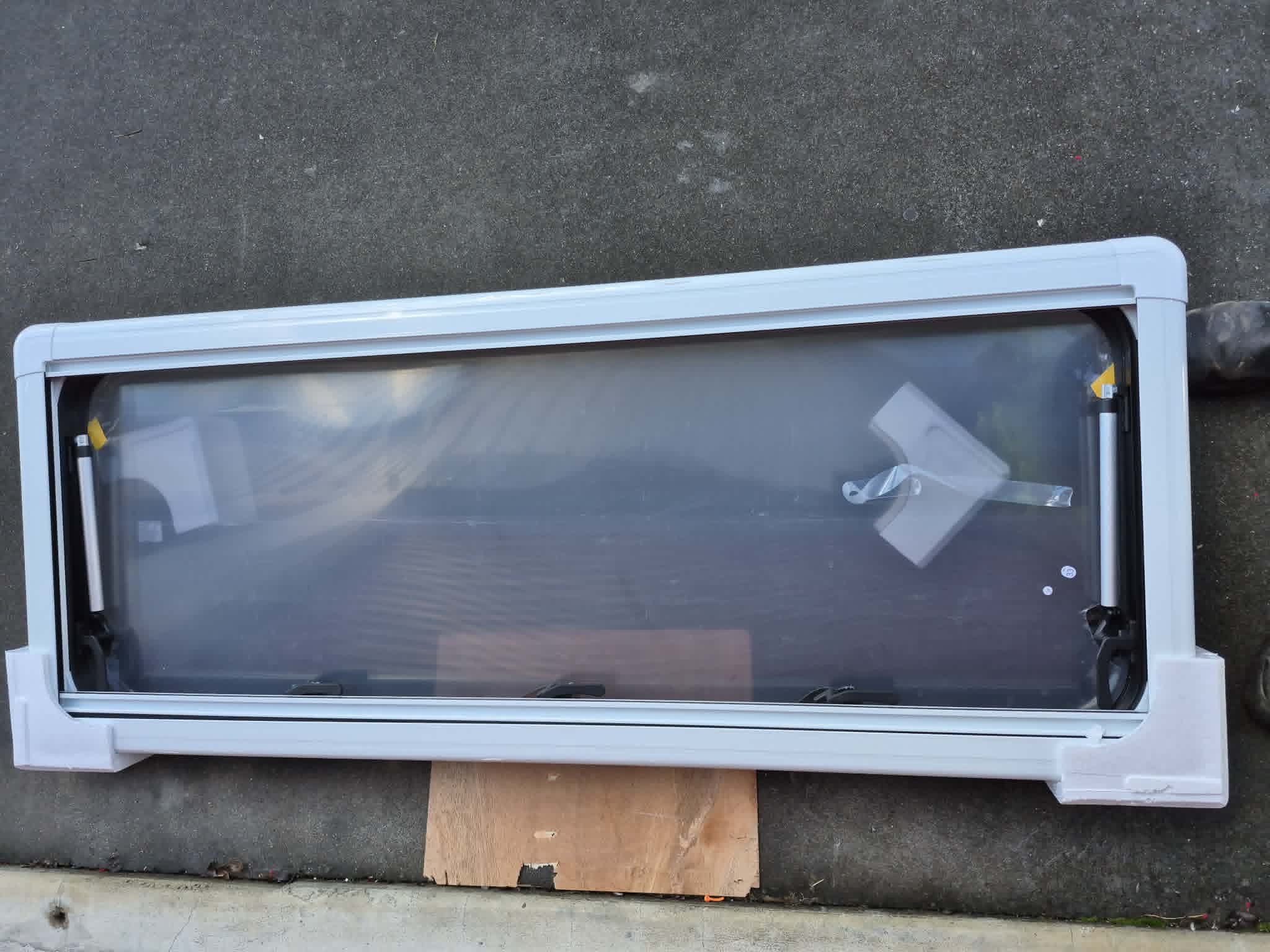 550 x 1450 RV / Caravan / Van / Horse truck Windows