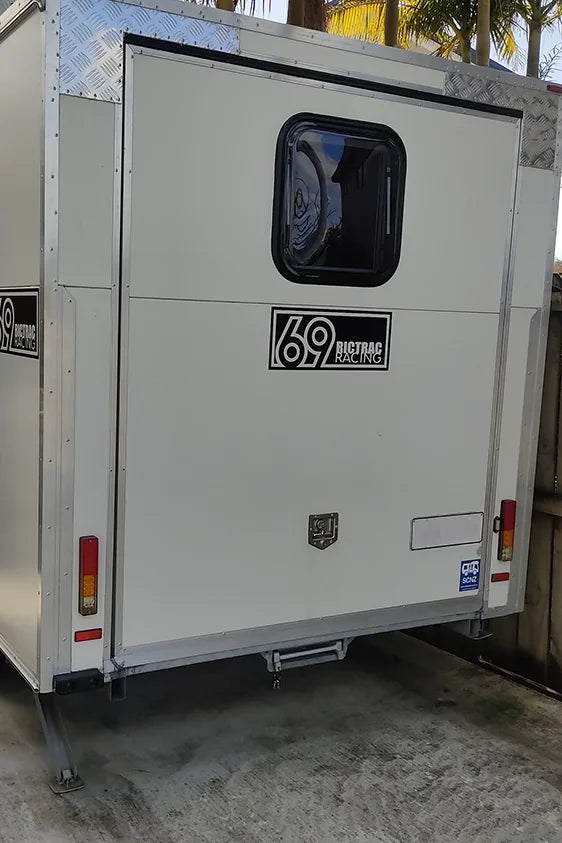 500 x 500 RV / Caravan / Van / Horse truck Windows